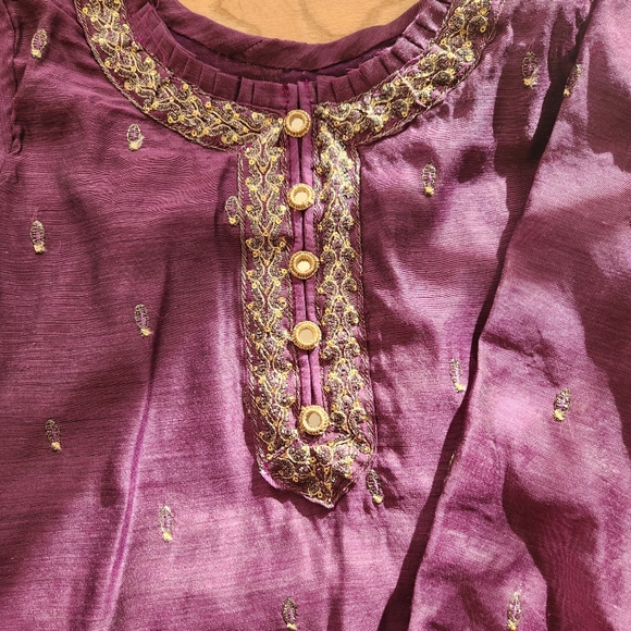 Pakistani shalwar kameez (Mommy an me) - Picture 3 of 7